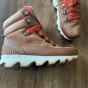 Sorel kinetic boots